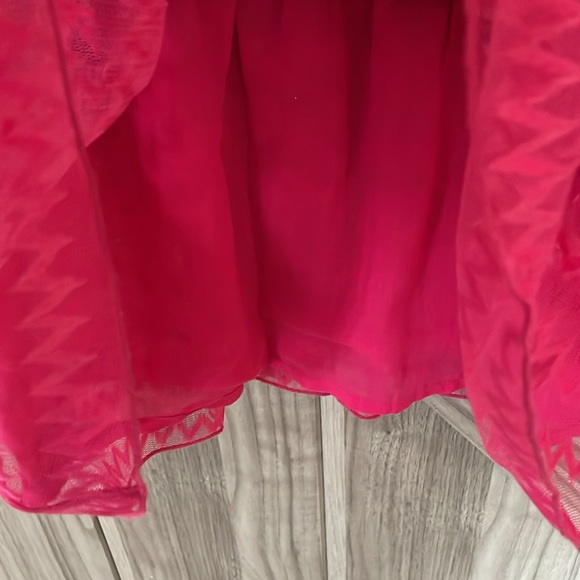 Design History toddler girl size 2T pink tulle and sequin dress. - Picture 4 of 6